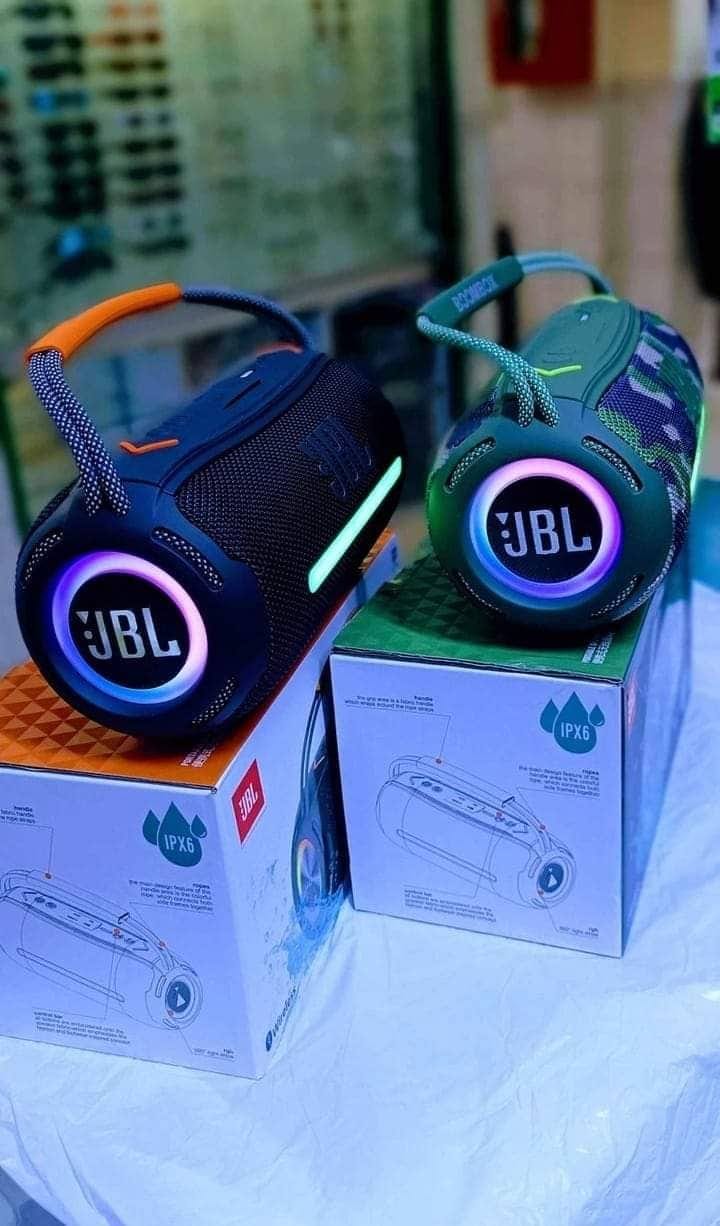 JBL Boombox | Powerful portable bluetooth speaker